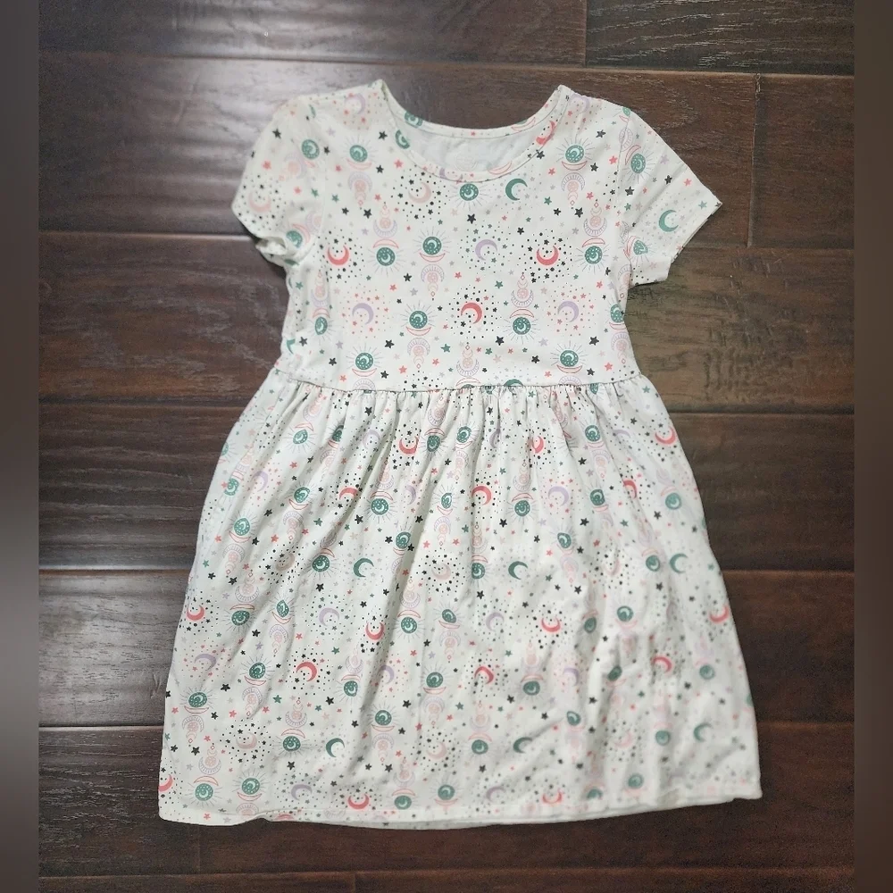 Wonder Nation Girls Moon and Star Casual Play Dress With Pockets